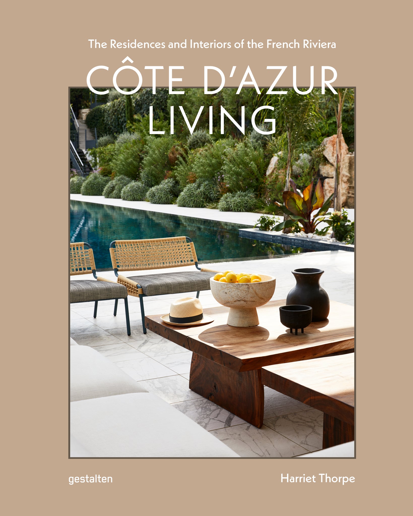 Côte d'Azur Living: The Residences and Interiors of the French Riviera cover